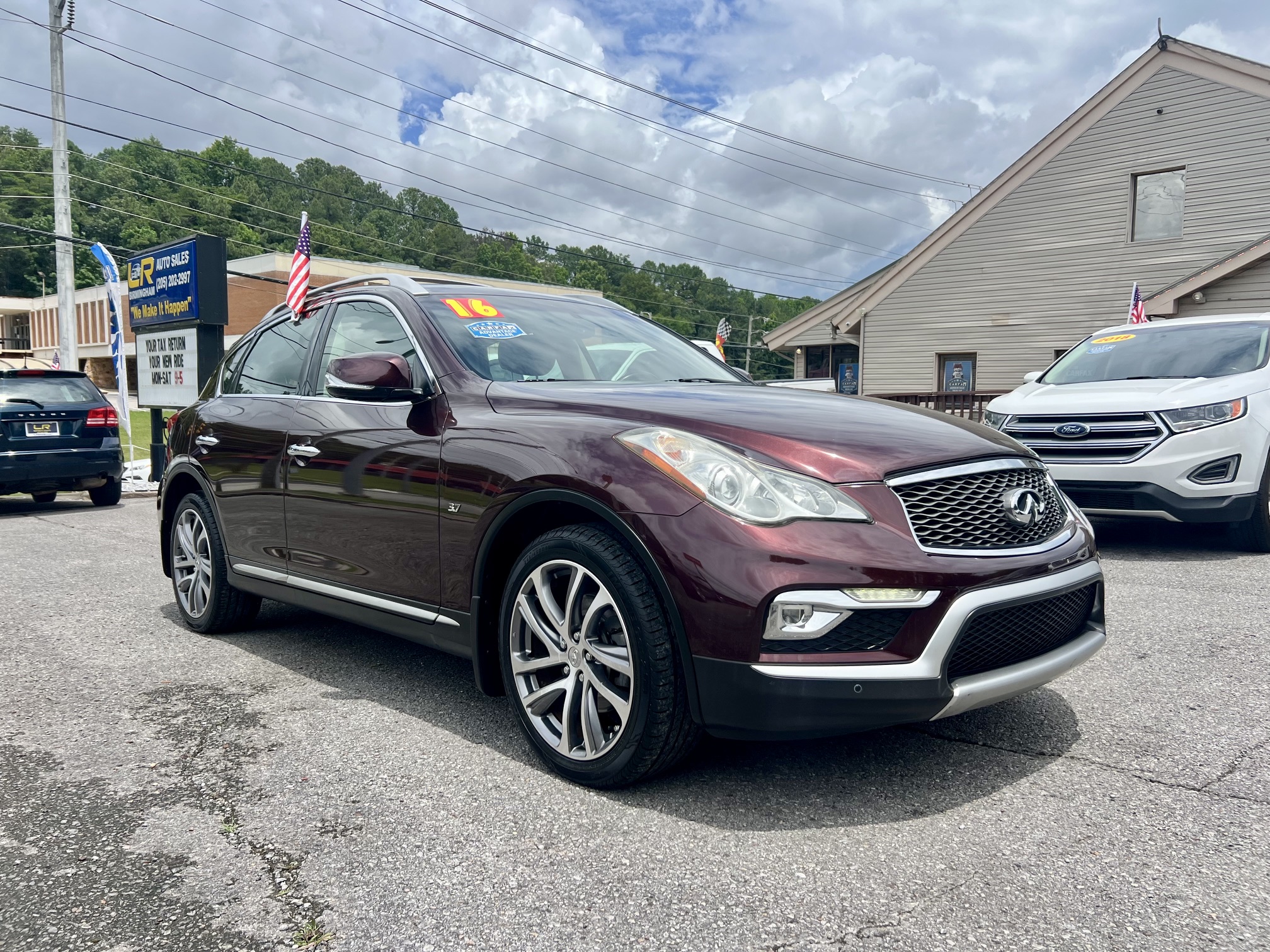 2016 INFINITI QX50 -'s photo